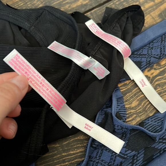 Pink Victoria’s Secret Lot  3 Bundle lot Ex Low rise, Thong, bikini ribbed Med - Picture 15 of 16